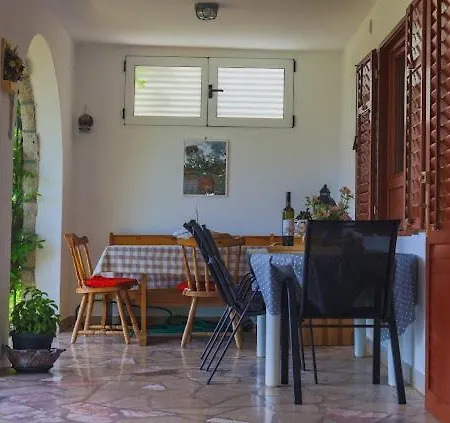 Old Stone House - Mira * Stari Grad (Hvar)